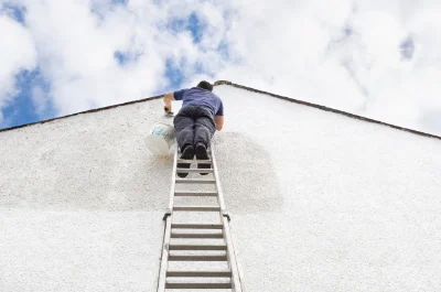 Peinture extérieure à Mézilhac — façades et ravalement
